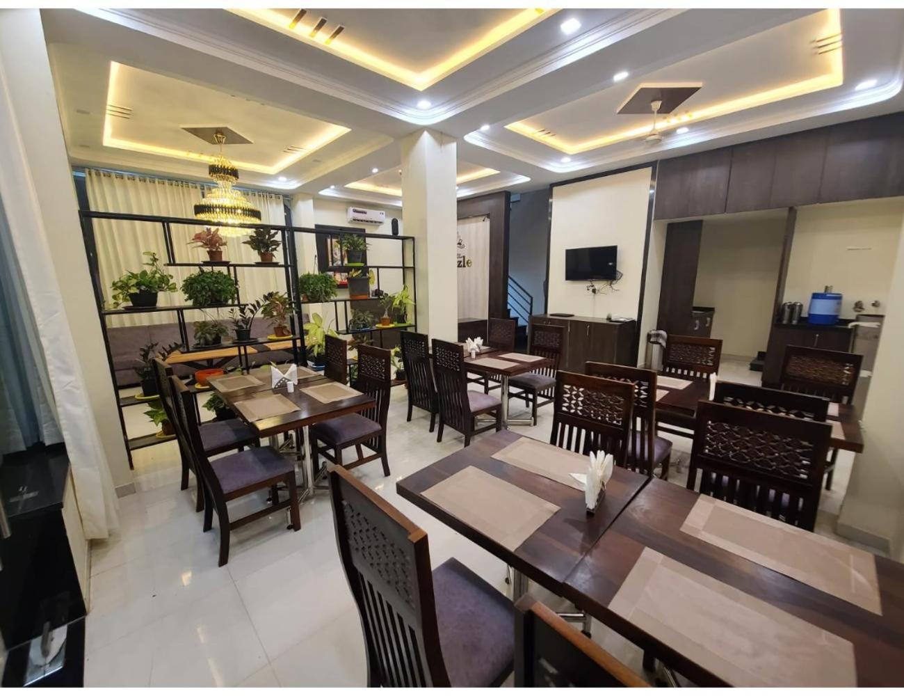 Hotel Dazzle, Jodhpur 조드푸르 외부 사진